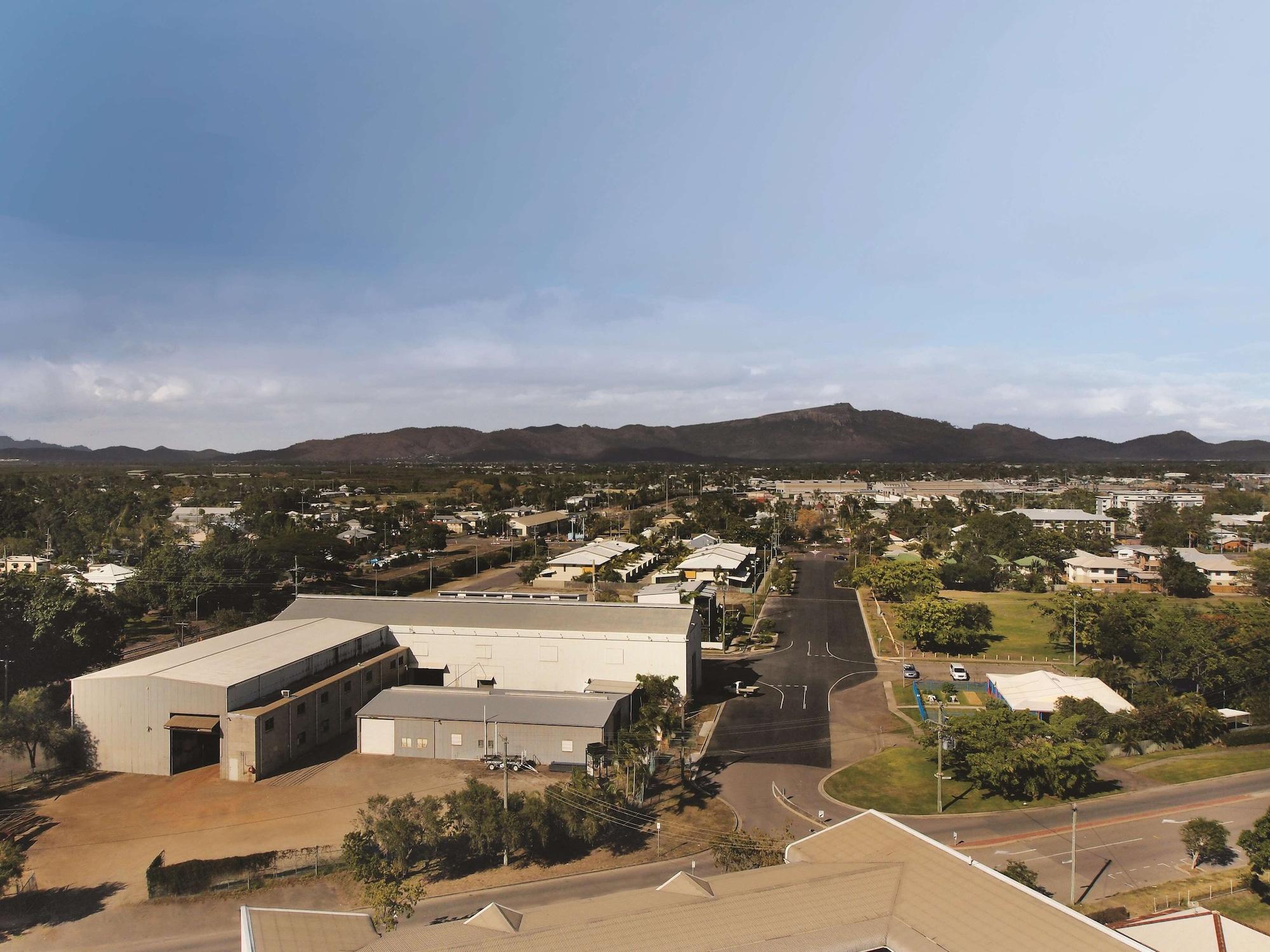 Oaks Townsville Metropole Hotel Amenities photo